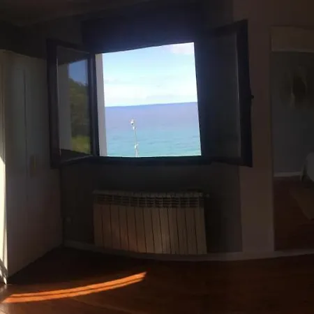 Alojamento de Acomodação e Pequeno-almoço Casa Particular Morís 3*