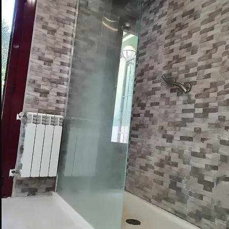 Alojamento de Acomodação e Pequeno-almoço Casa Particular Morís 3*