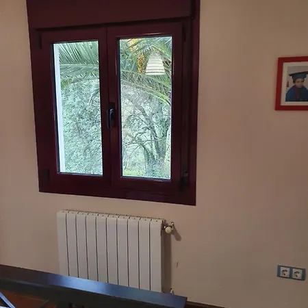 Alojamento de Acomodação e Pequeno-almoço Casa Particular Morís Caravia